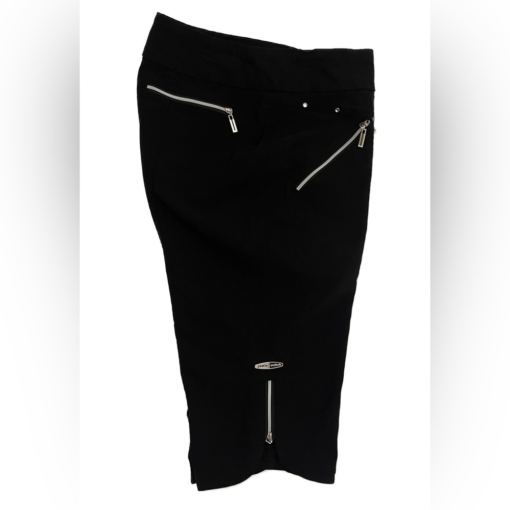 Jamie Sadock Women’s Bermuda Length Golf Shorts - Picture 4 of 5